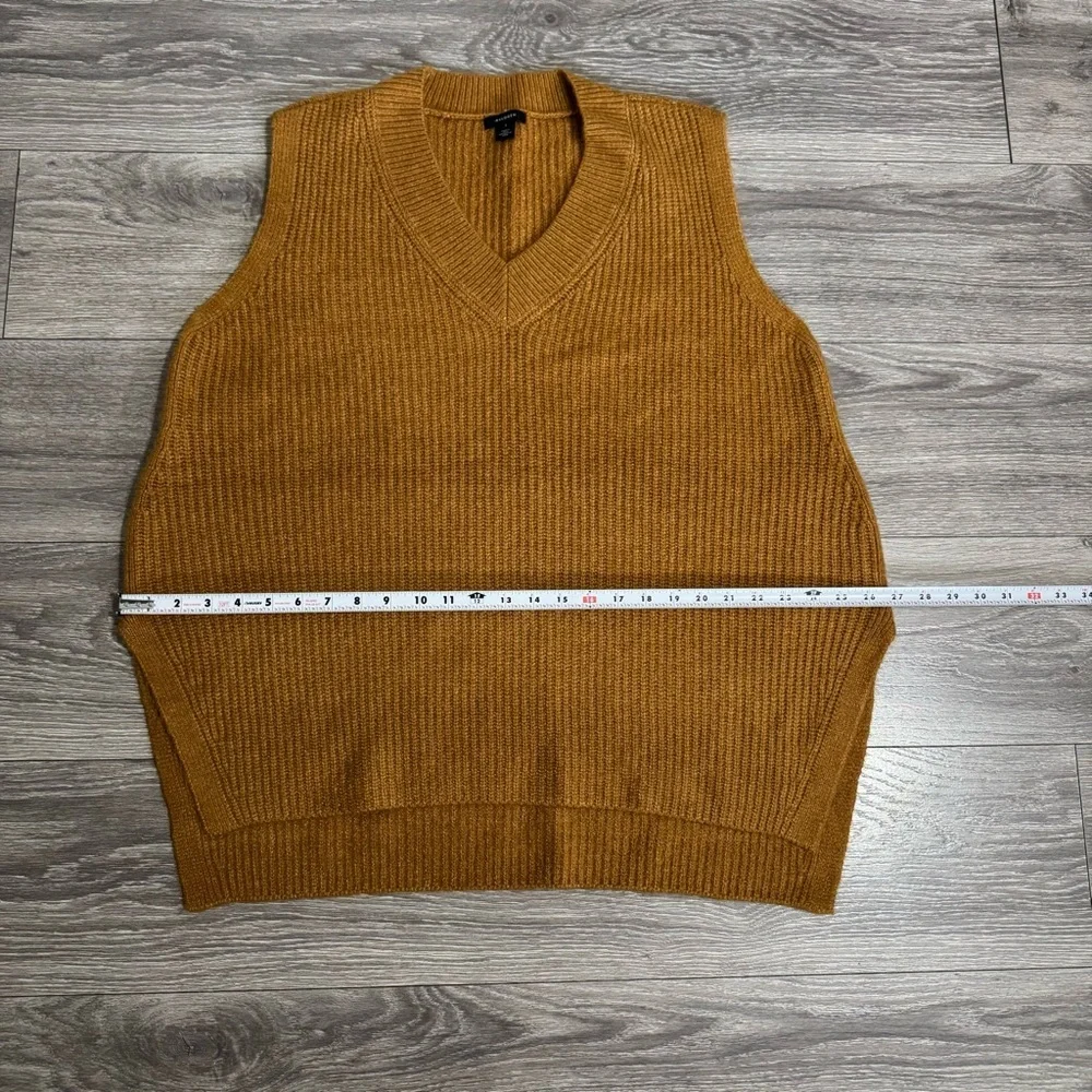 Halogen Men Brown V-Neck‎ Sleeveless Vest Sweater Size 1 / XL